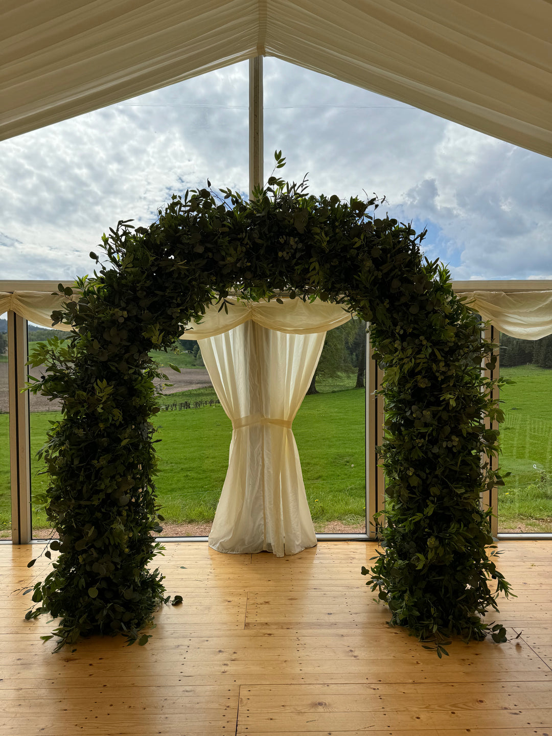 Rental - 'Wren' Arch