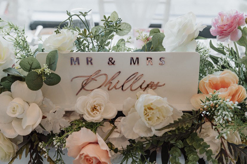 White Acrylic Mirrored Top Table Name Sign - Style 2