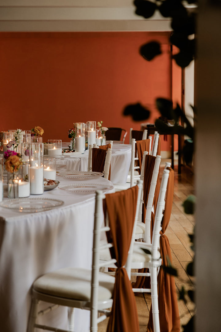 Rental - Serpentine Table with Linen
