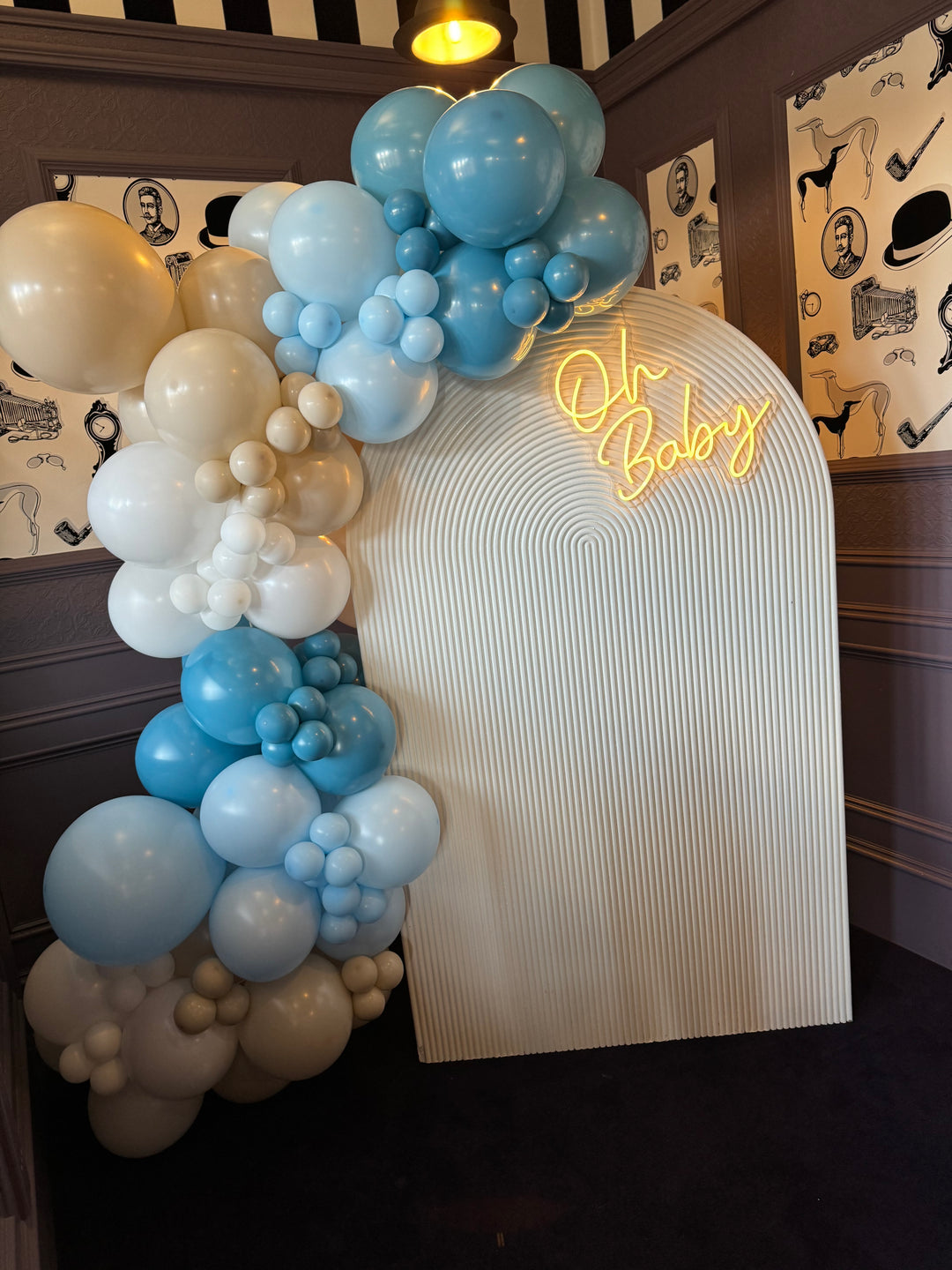 Balloon Garland - Side of Backdrop