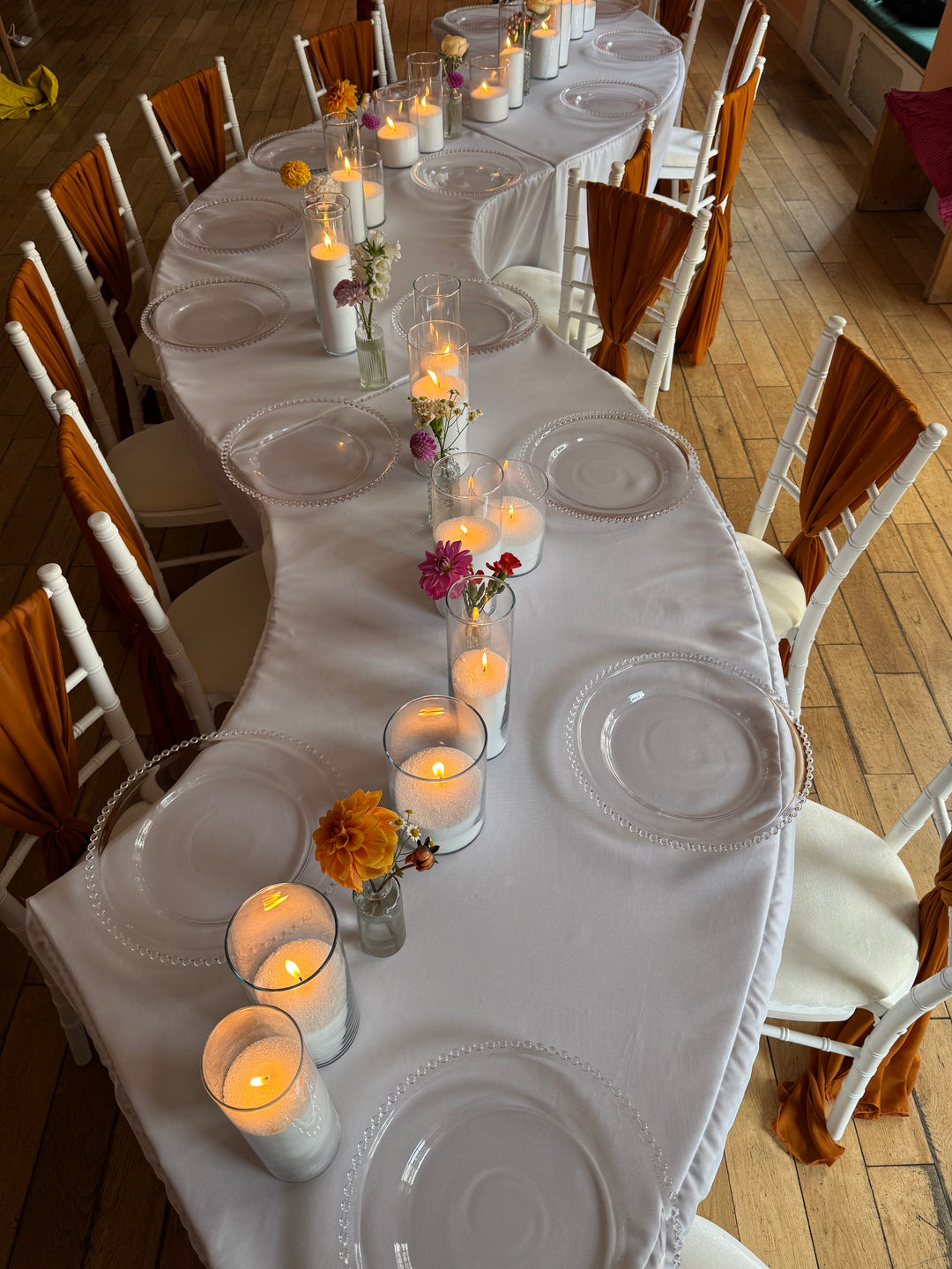 Rental - Serpentine Table with Linen