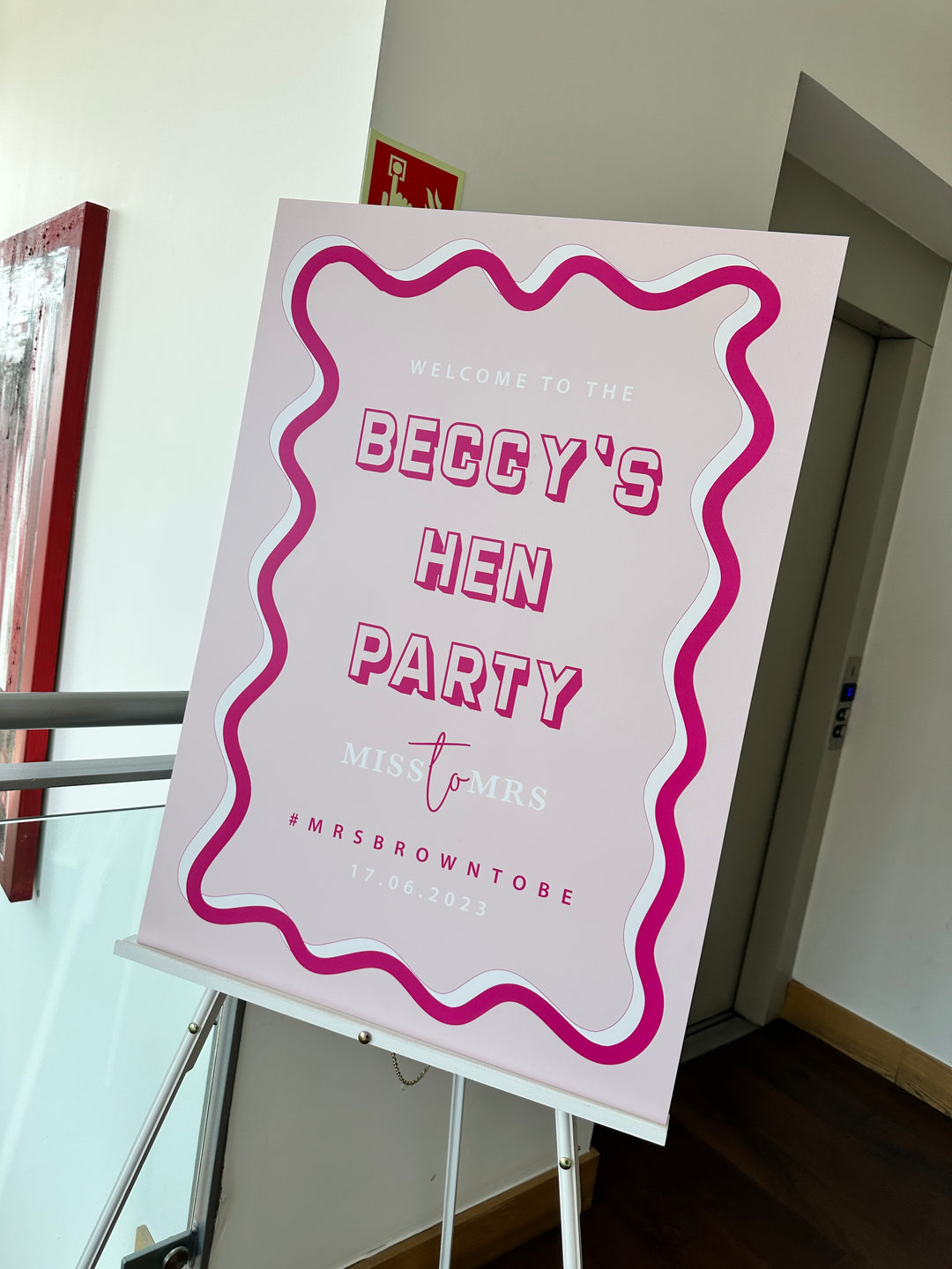 A1 UV Printed Sign - Hen Party - Pink Wavy Design