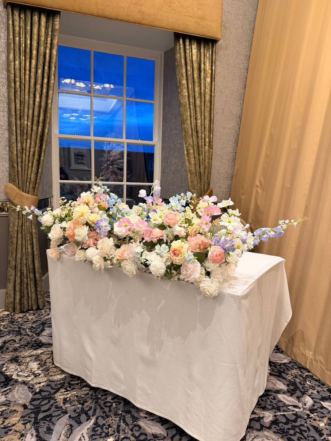 Rental - 'Imogen' Top Table Arrangement