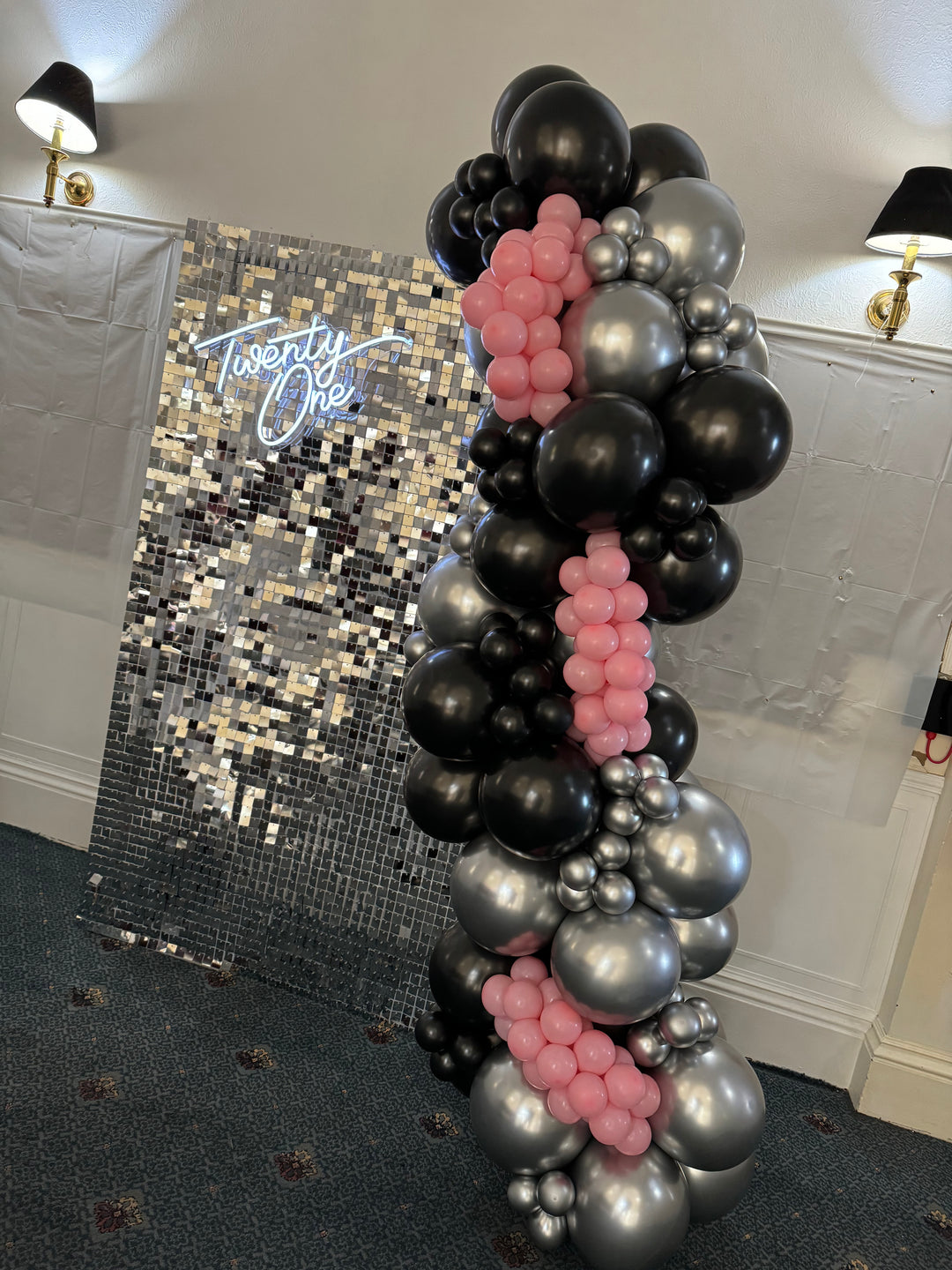 Balloon Garland - Side of Backdrop