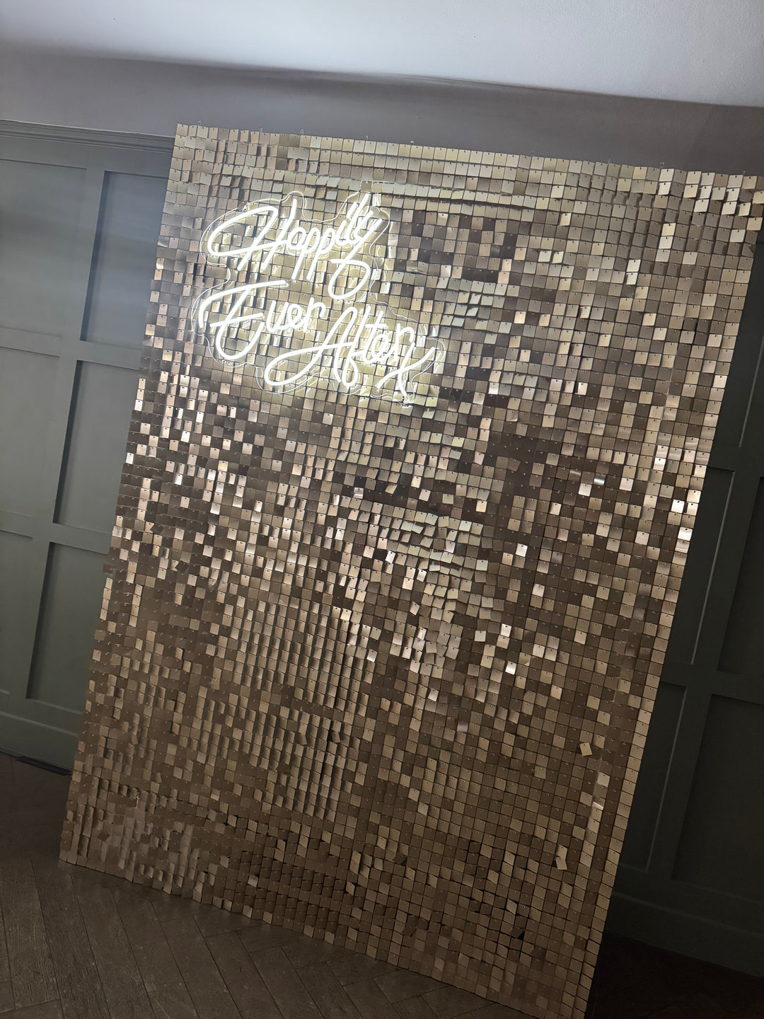Vanilla Gold Sequin Wall - Half Size
